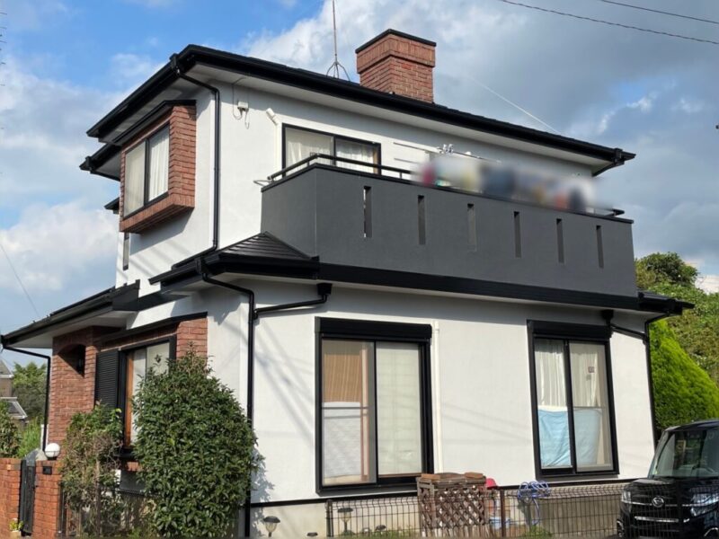 佐倉市中志津、外壁塗装施工後 ベランダを色変えワンポイント