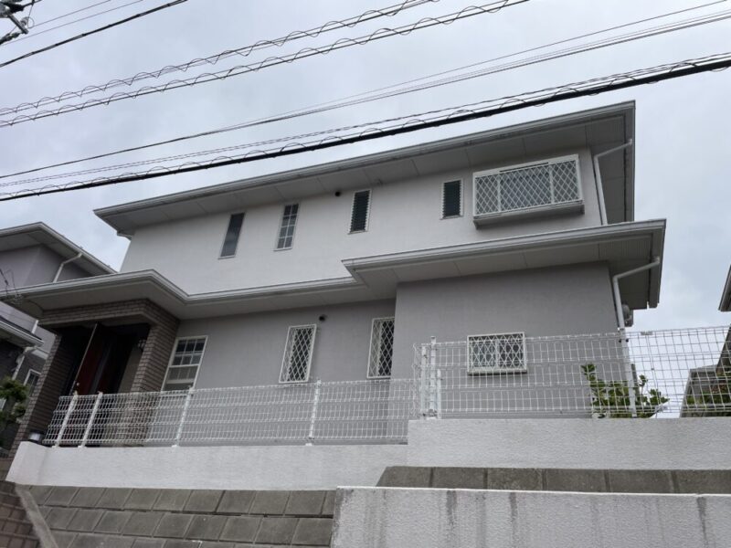 佐倉市宮ノ台外壁塗装施工前、玄関側