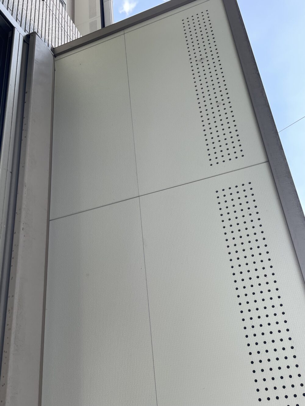 千葉市花見川区横戸町、外壁クリア塗装、軒天塗装後