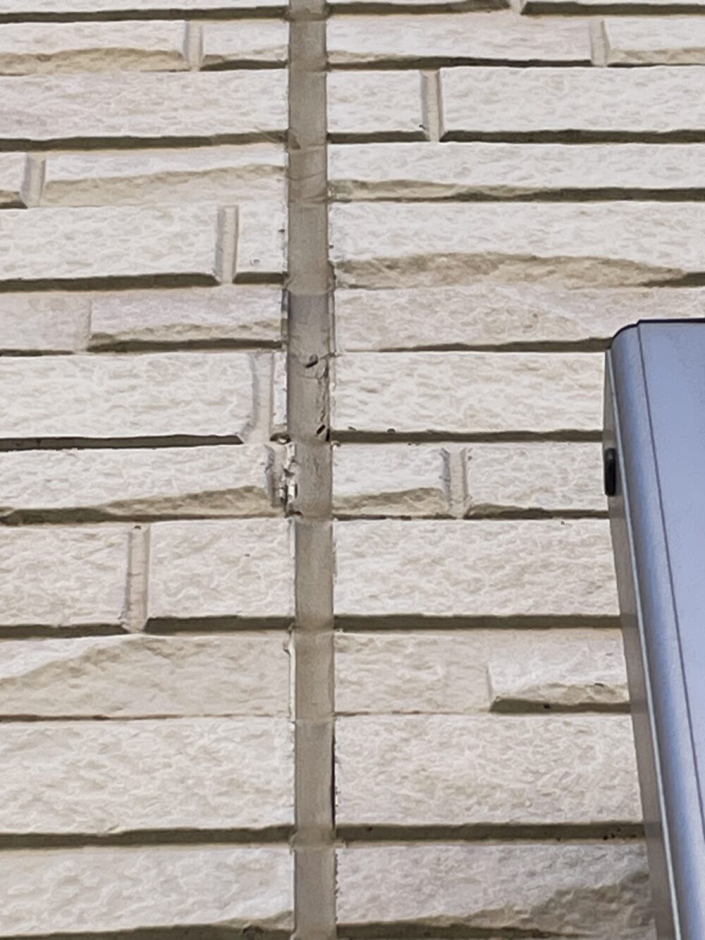 佐倉市上座、外壁塗装、施工前、コーキングの傷み