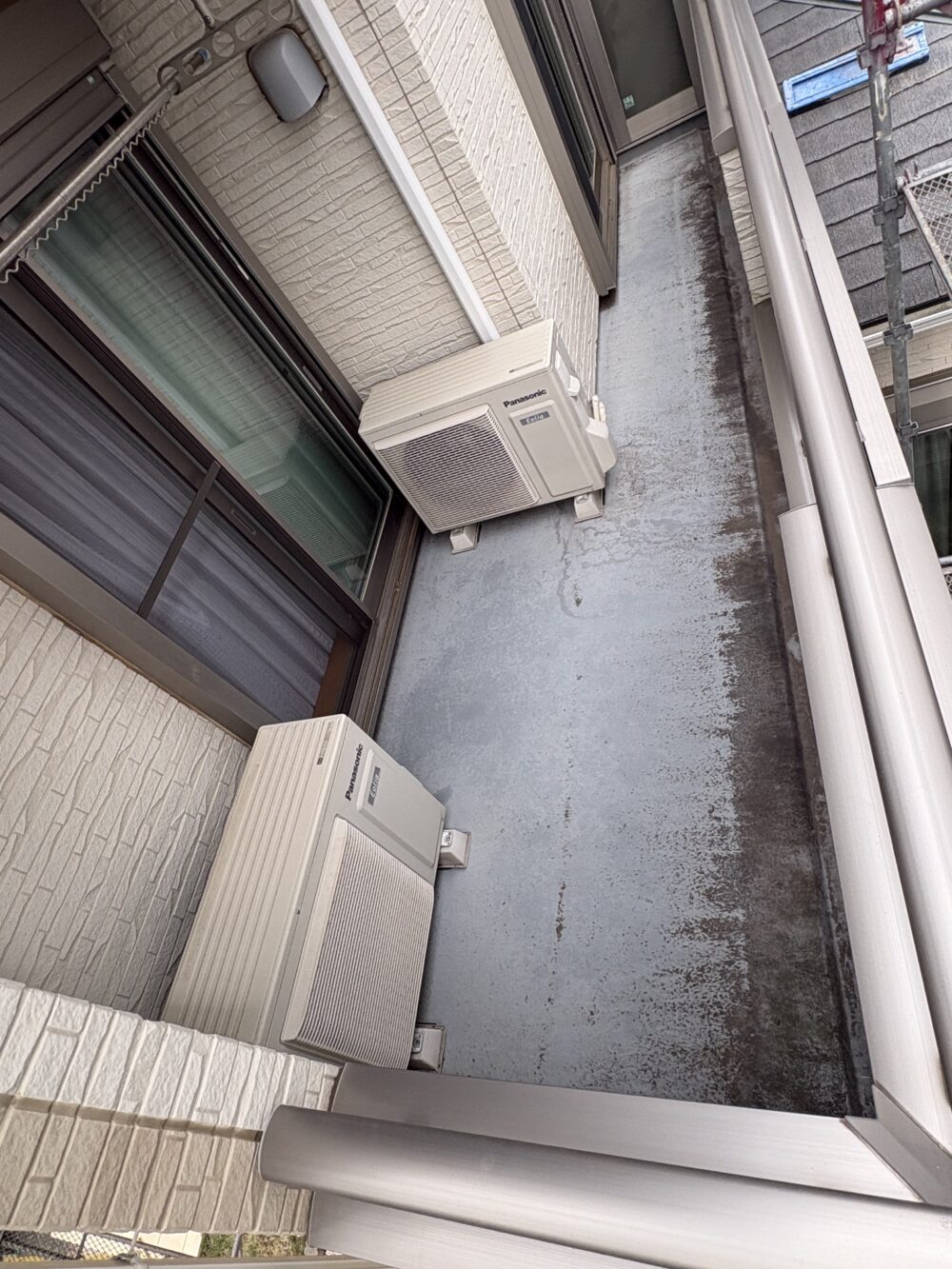 佐倉市上座、ベランダ防水工事、外壁塗装と併せて、施工前