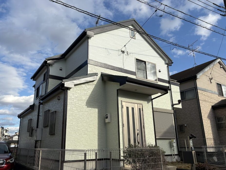 佐倉市弥勒町、外壁塗装、施工後、家斜め前から