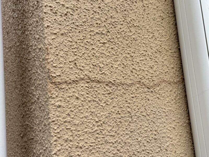 佐倉市染井野モルタル外壁ひび割れ