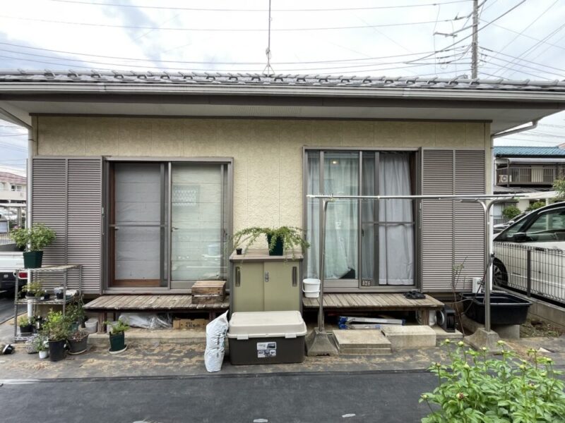 佐倉市本町、外壁塗装、施工前雨戸の汚れ