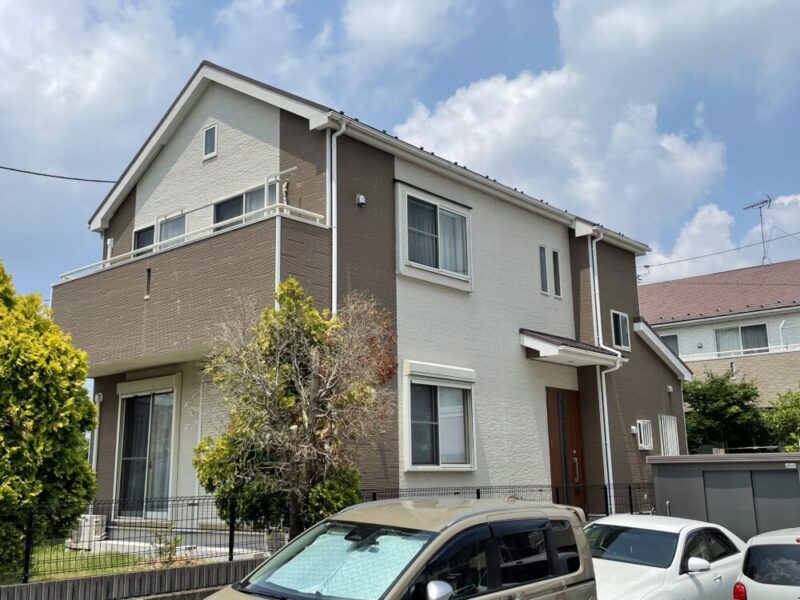 佐倉市大蛇町、外壁塗装施工前、玄関側