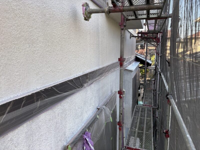 佐倉市染井野、外壁塗装進行中、下塗り1