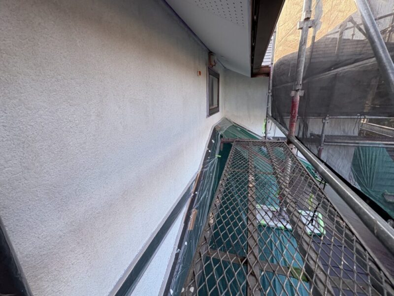 佐倉市染井野、外壁塗装進行中、下塗り4