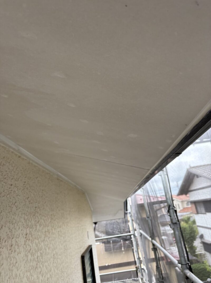 佐倉市ユーカリが丘、軒天重ね張り工事１