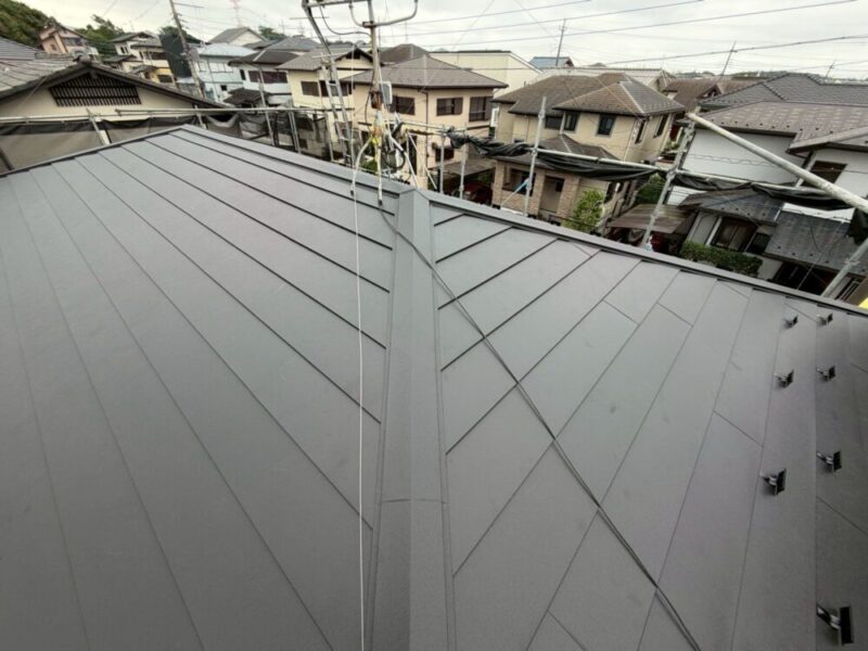 佐倉市ユーカリが丘、屋根カバー施工後